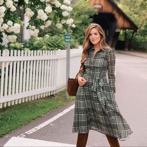 Gal Meets Glam ‘Jessie’ Green Dress